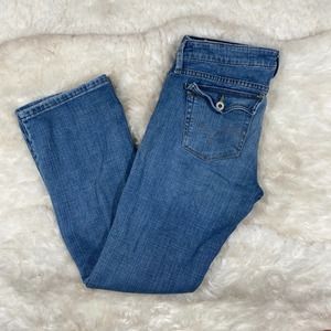 Levi's Woman's Low Boot Cut 545 Regular Wash Jeans Sz 6